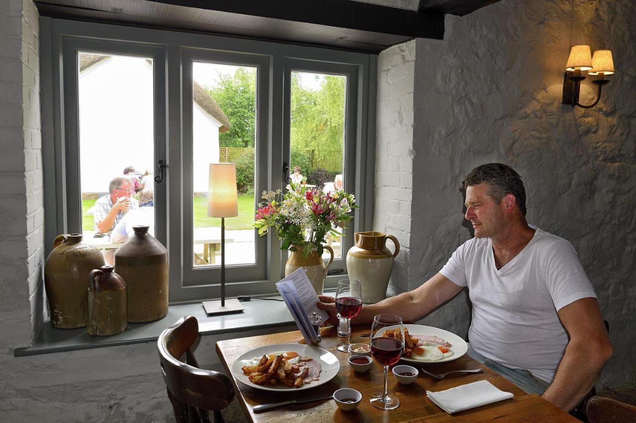 Eversfield Organic At The Ring Of Bells Inn North Bovey Exterior foto